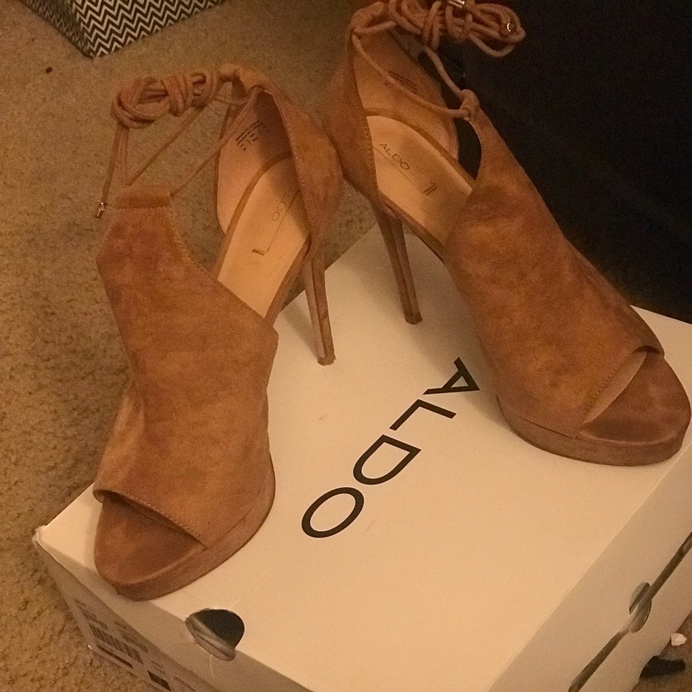 2 strand Strap Camel Suede Platform Sandals